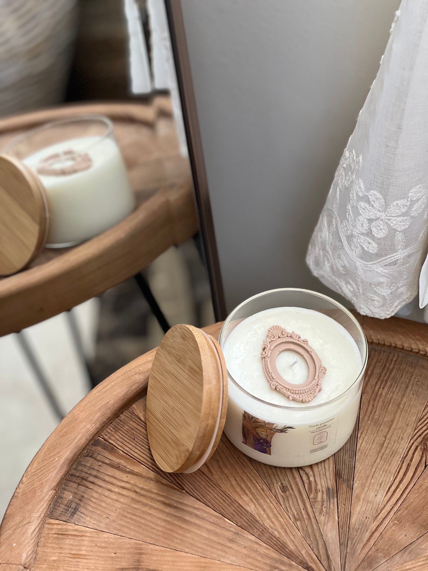 Daida Candle
