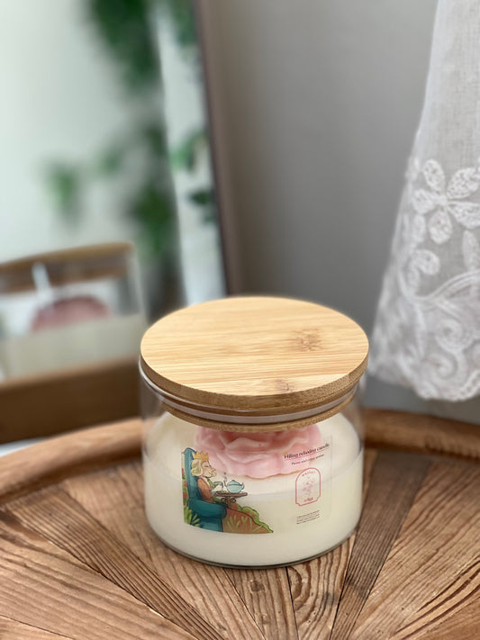 Queen Hiling Candle