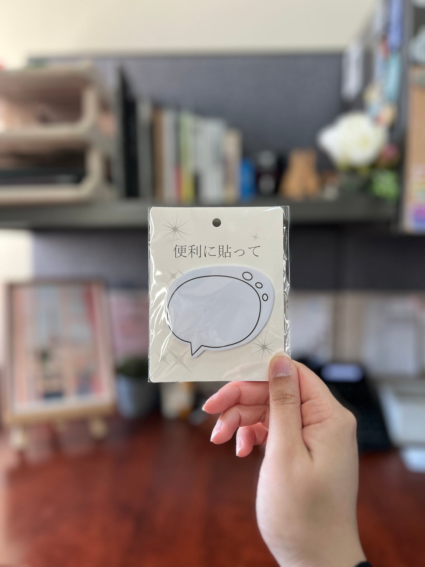 Comic chat bubble sticky notes